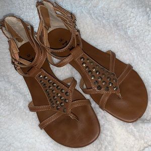 Women’s sandals
